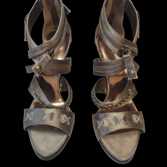 Preloved GUESS Bronze Strappy Heels Size 9 - Picture 2 of 8